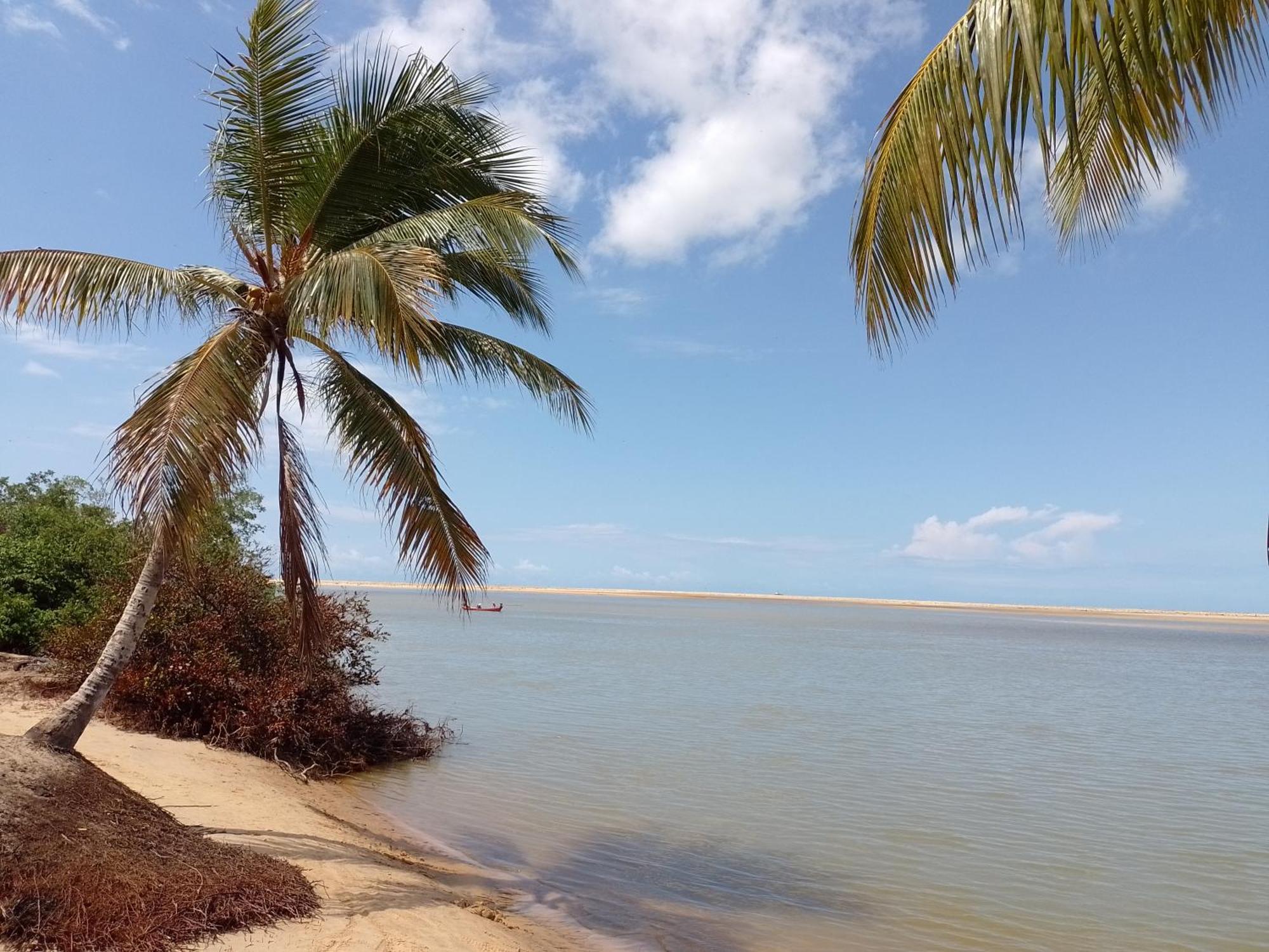 Chale Perto Da Praia Com Duas Suites E Varandao Pacatuba  Экстерьер фото